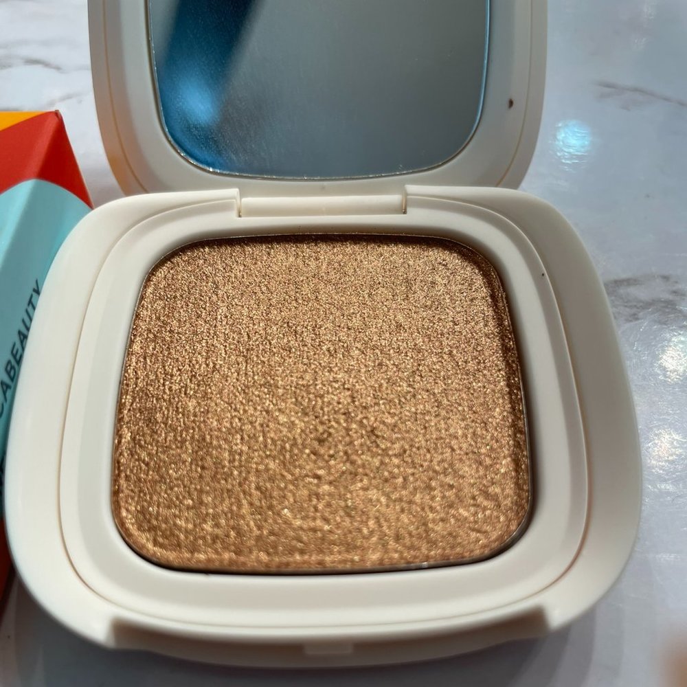 Vesca Stargaze Luminous Glow Highlighting Powder